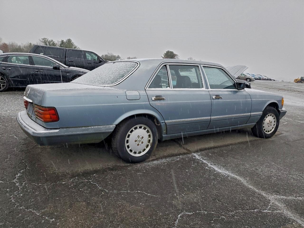 Mercedes-Benz 560-Class Sel