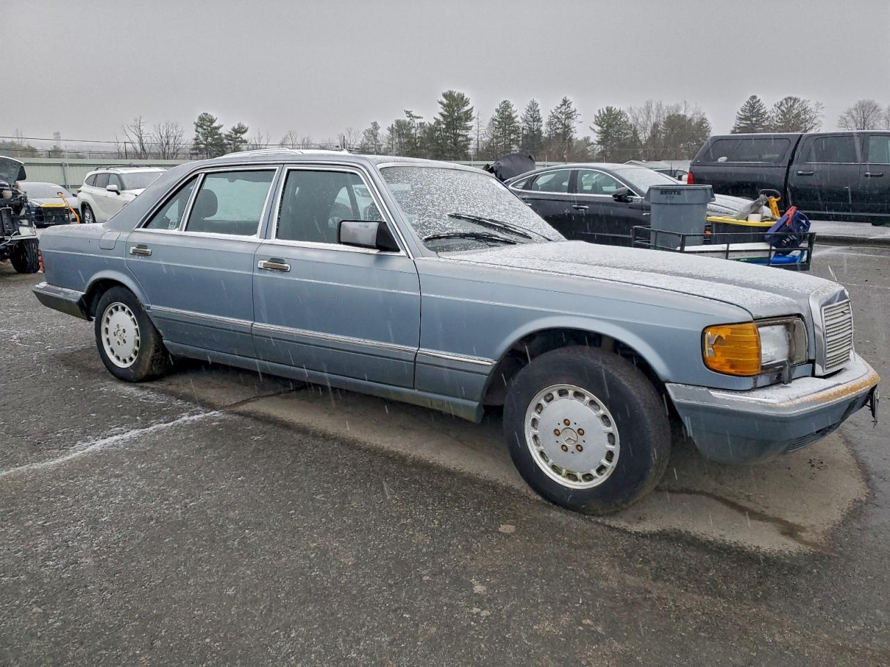 Mercedes-Benz 560-Class Sel