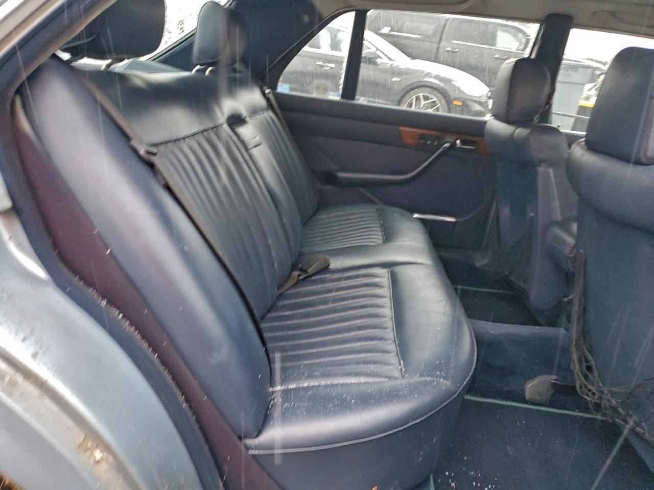 Mercedes-Benz 560-Class Sel
