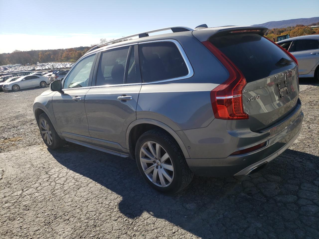 Volvo XC90 T6