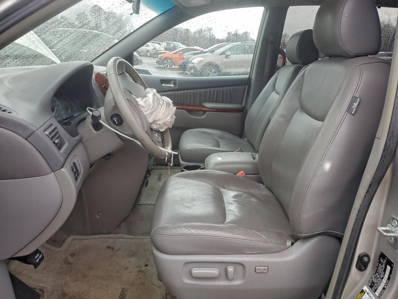Toyota Sienna Xle