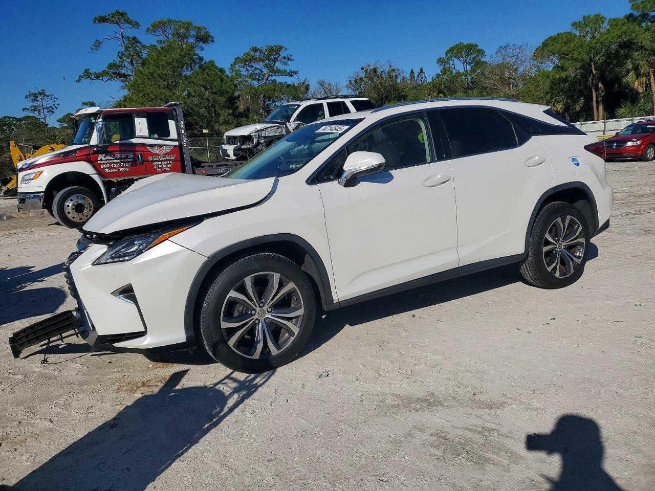 Salvage Lexus RX Image