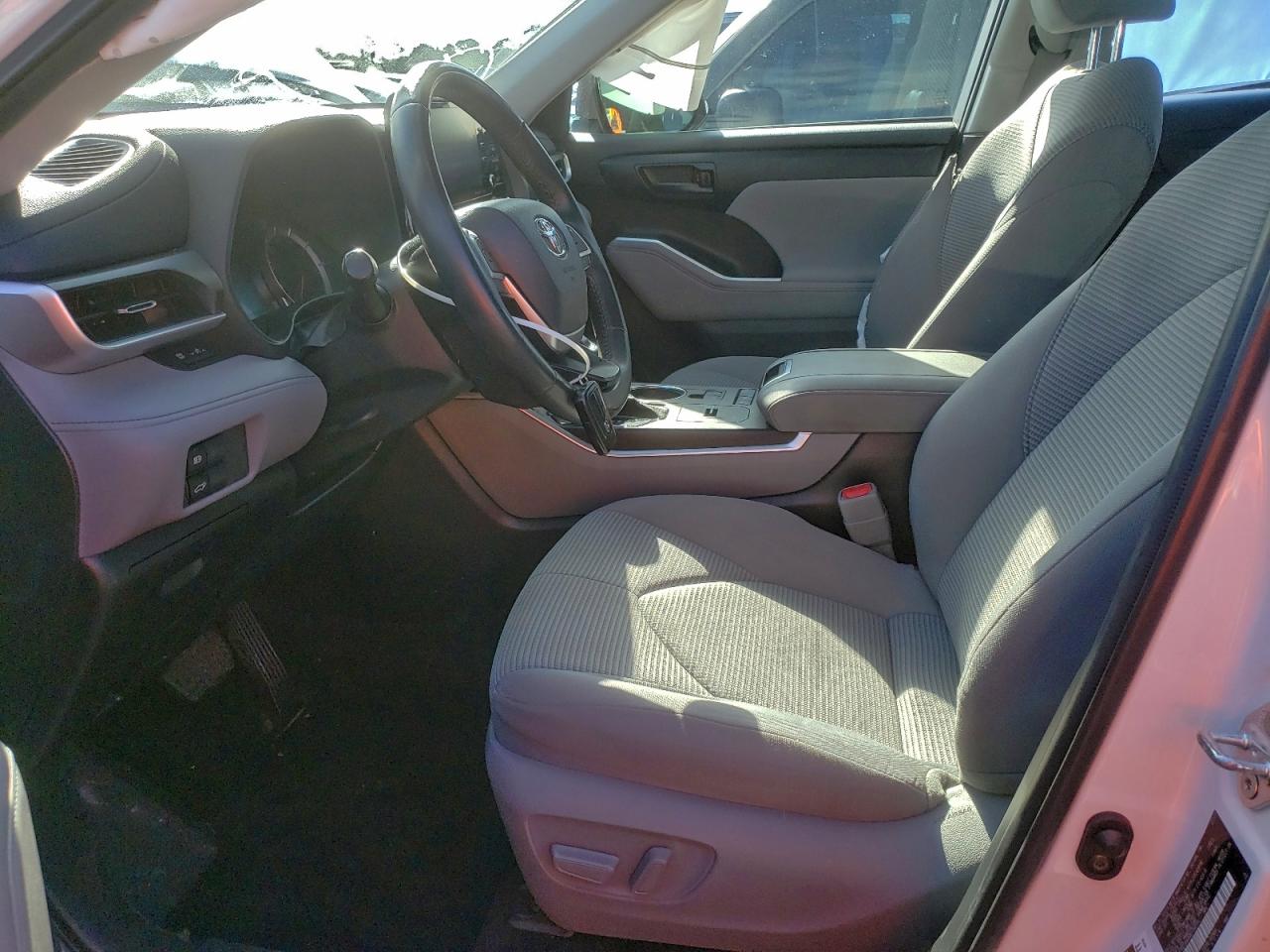 Toyota Highlander L
