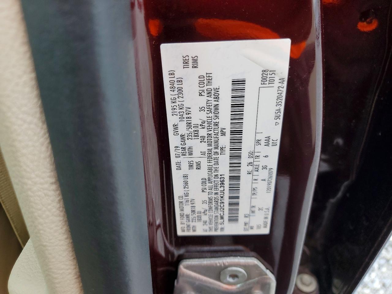 Lincoln MKC Select