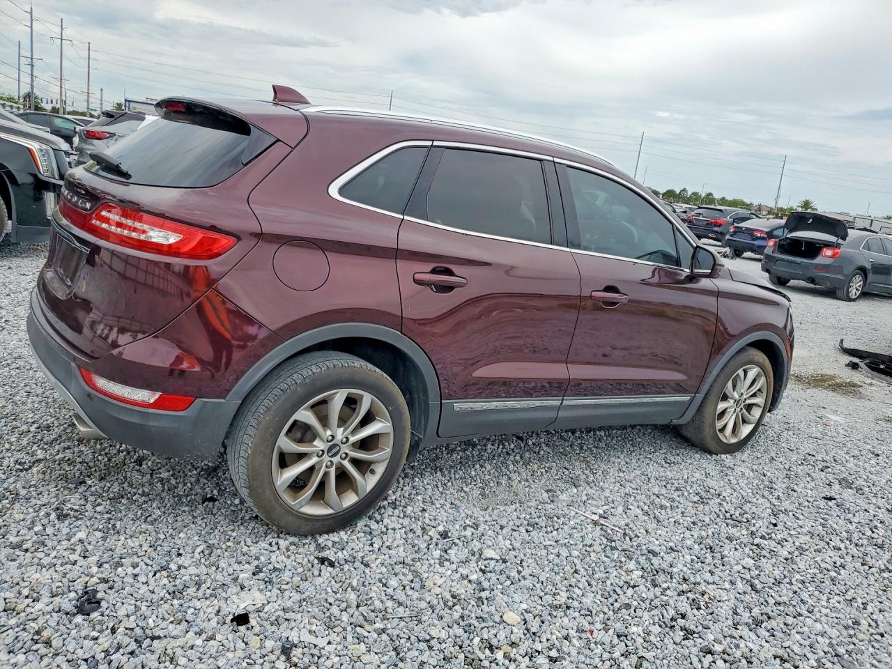 Lincoln MKC Select