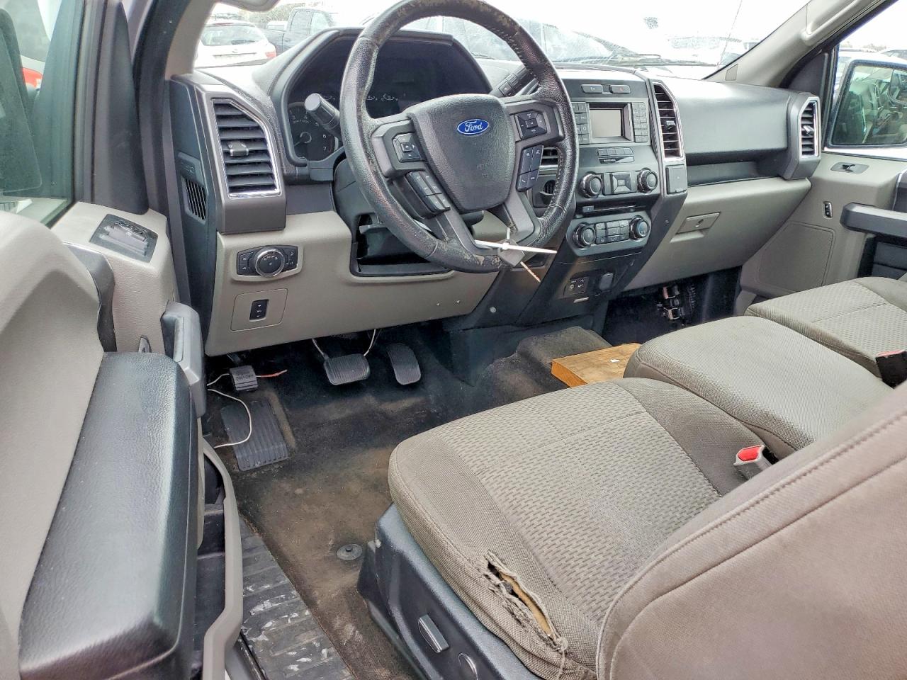Ford F-150 Super Cab