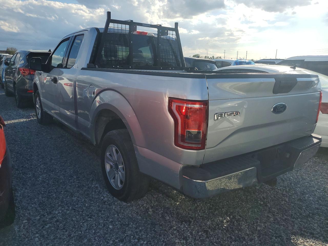 Ford F-150 Super Cab