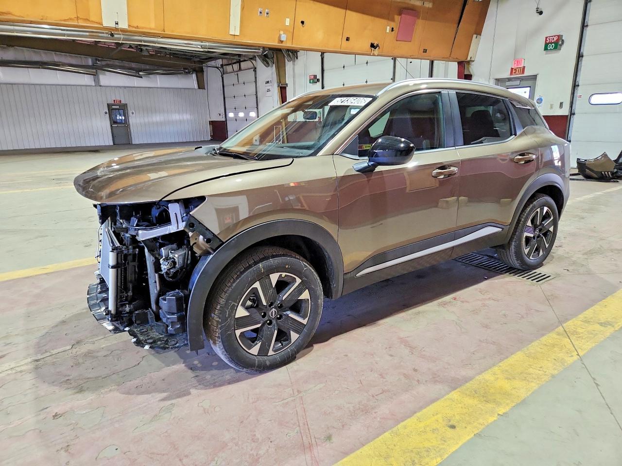 Salvage Nissan Kicks Image