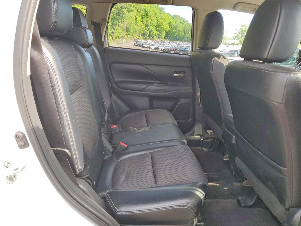 Mitsubishi Outlander Se