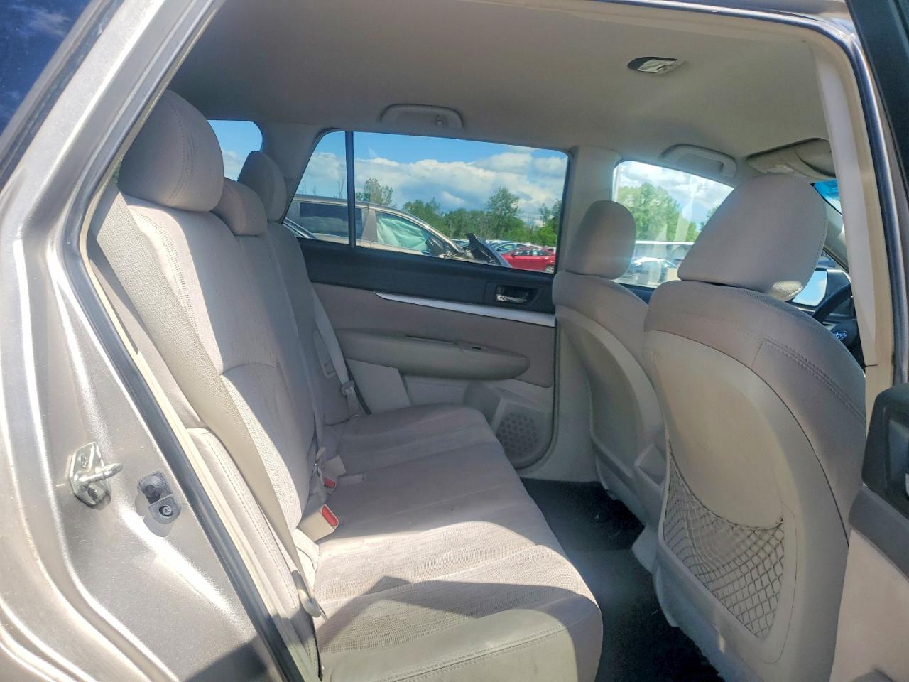 Subaru Outback 2.5i Premium