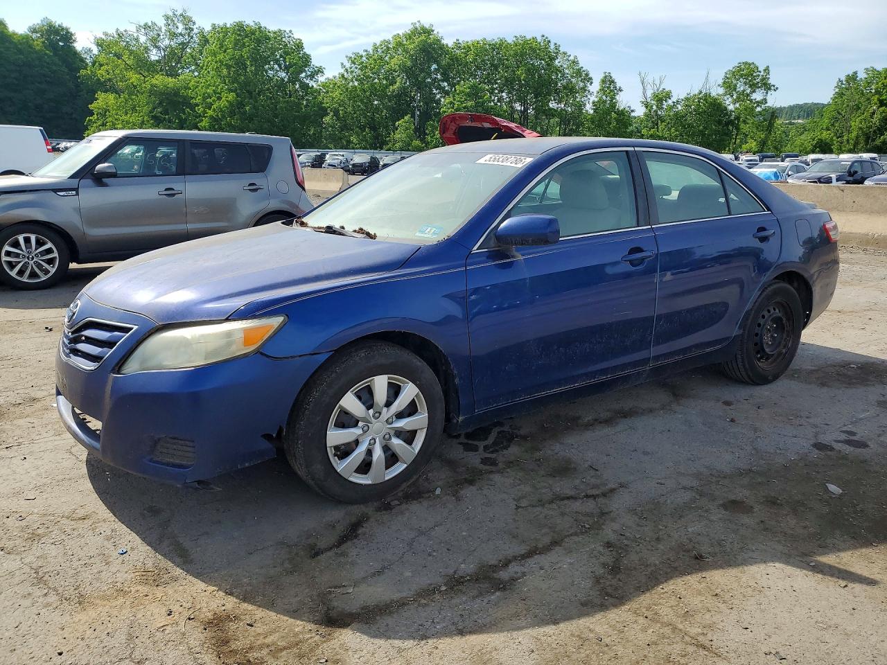 Salvage Toyota Camry Image