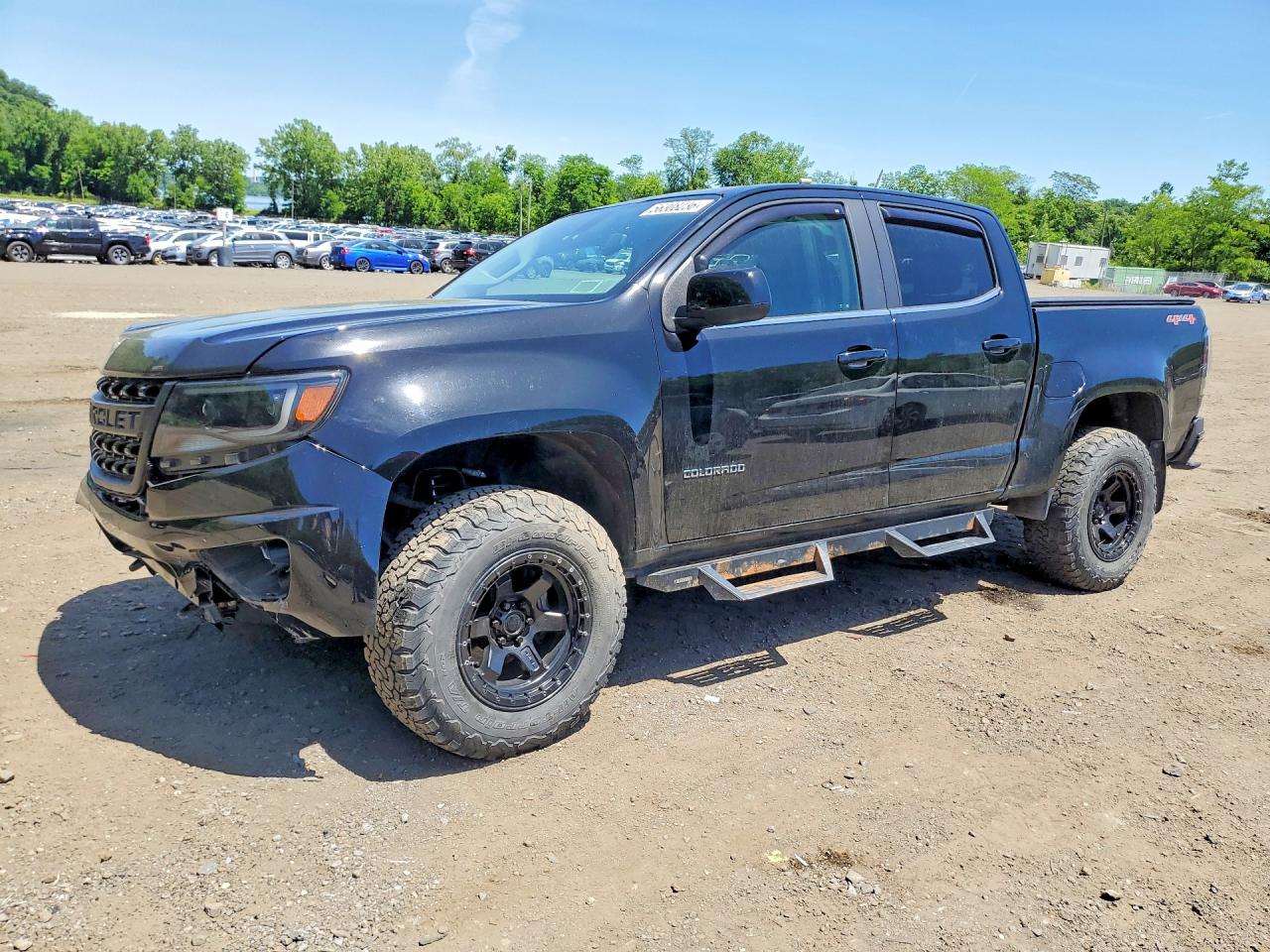 Salvage Chevrolet Colorado Image