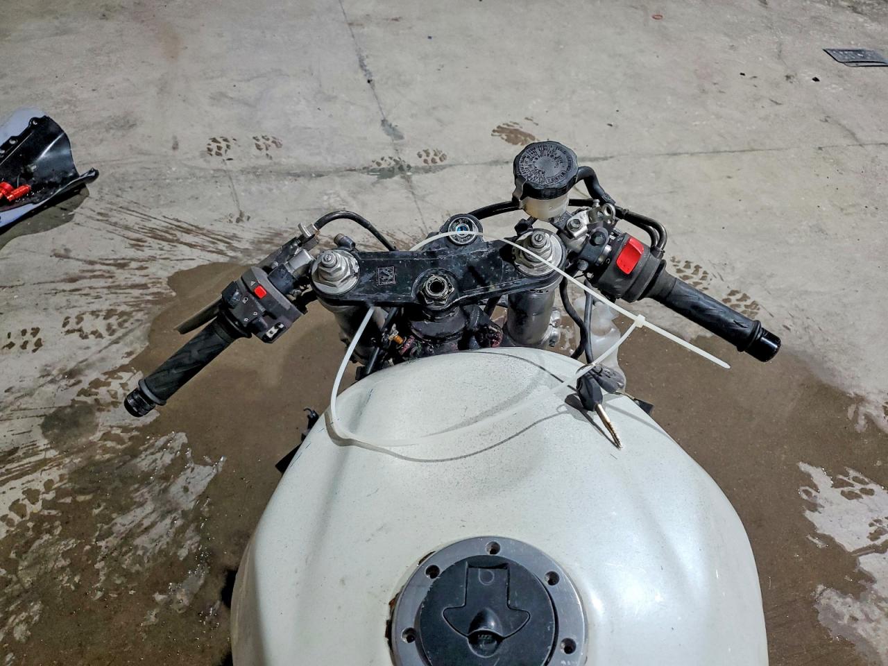 Suzuki Gsx K
