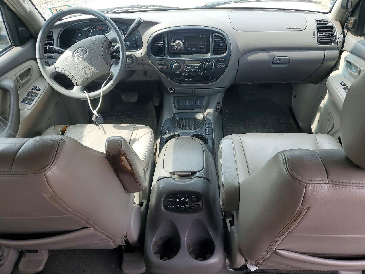 Toyota Sequoia Sr5