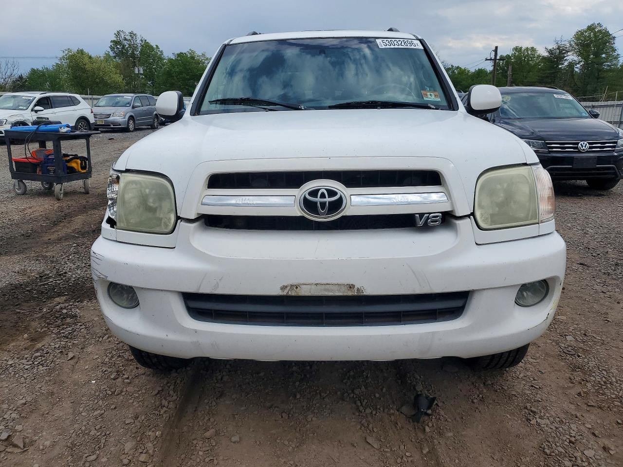 Toyota Sequoia Sr5