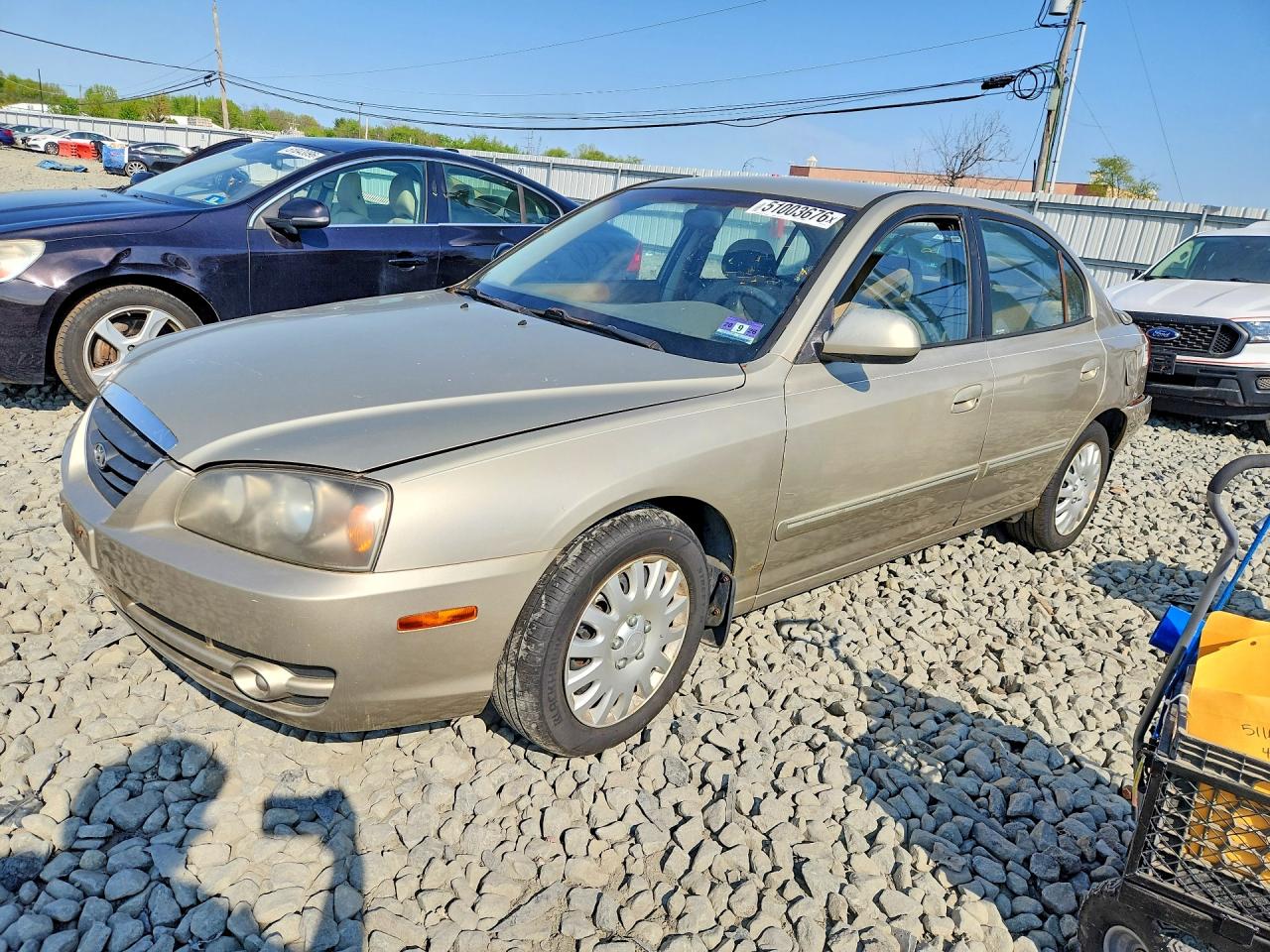 Salvage Hyundai ELANTRA Image
