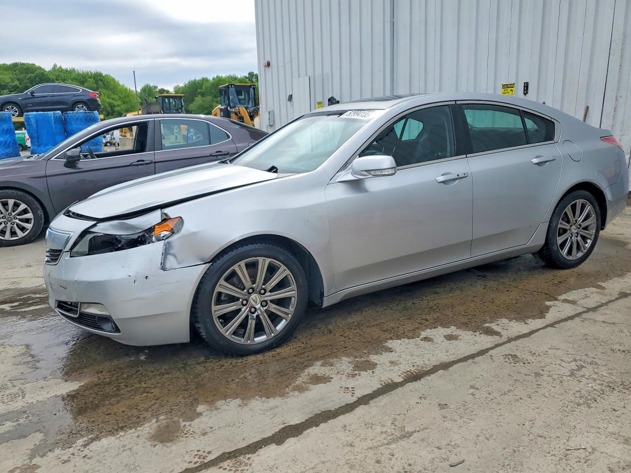 Salvage Acura TL Image