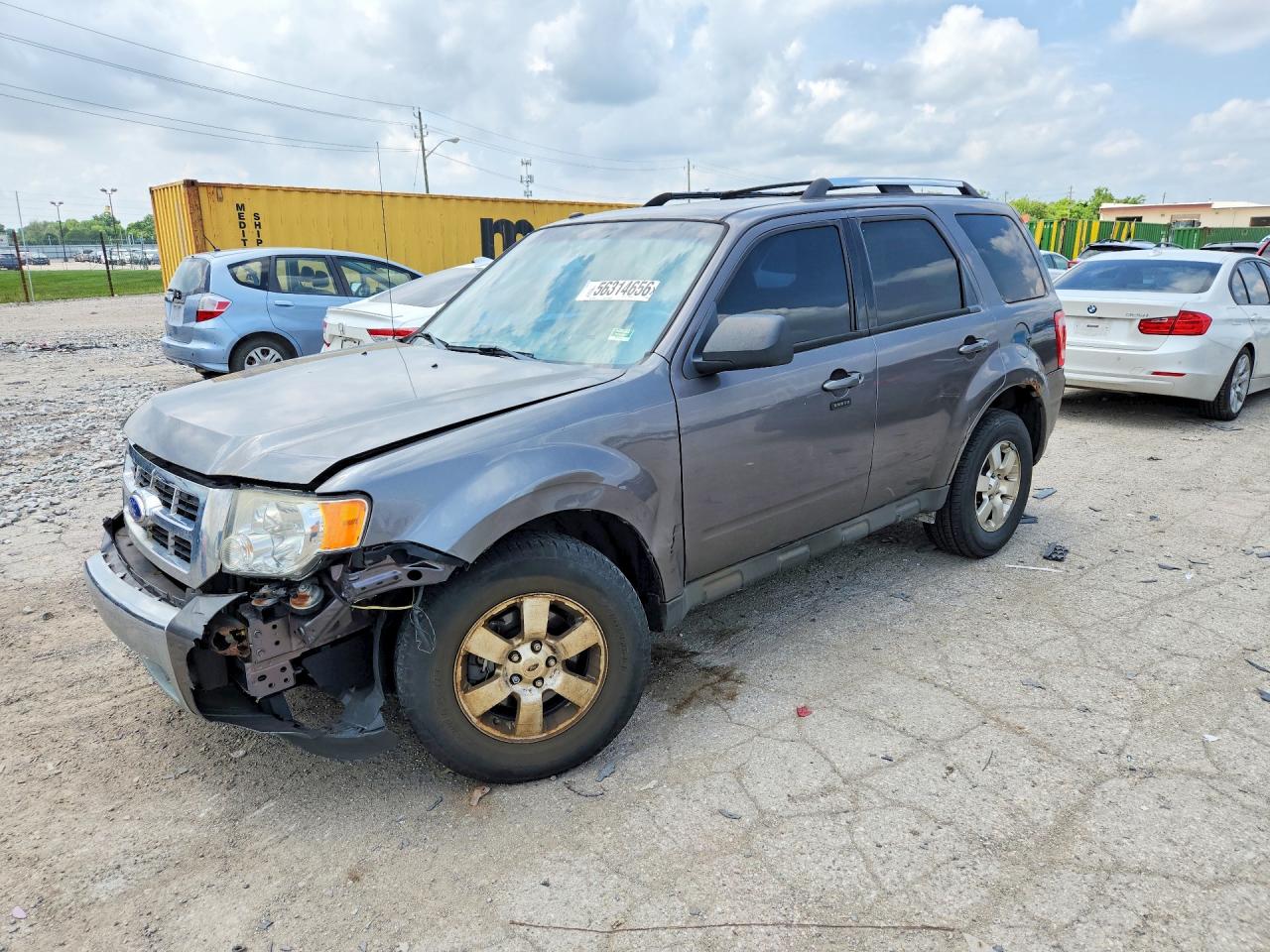 Salvage Ford Escape Image