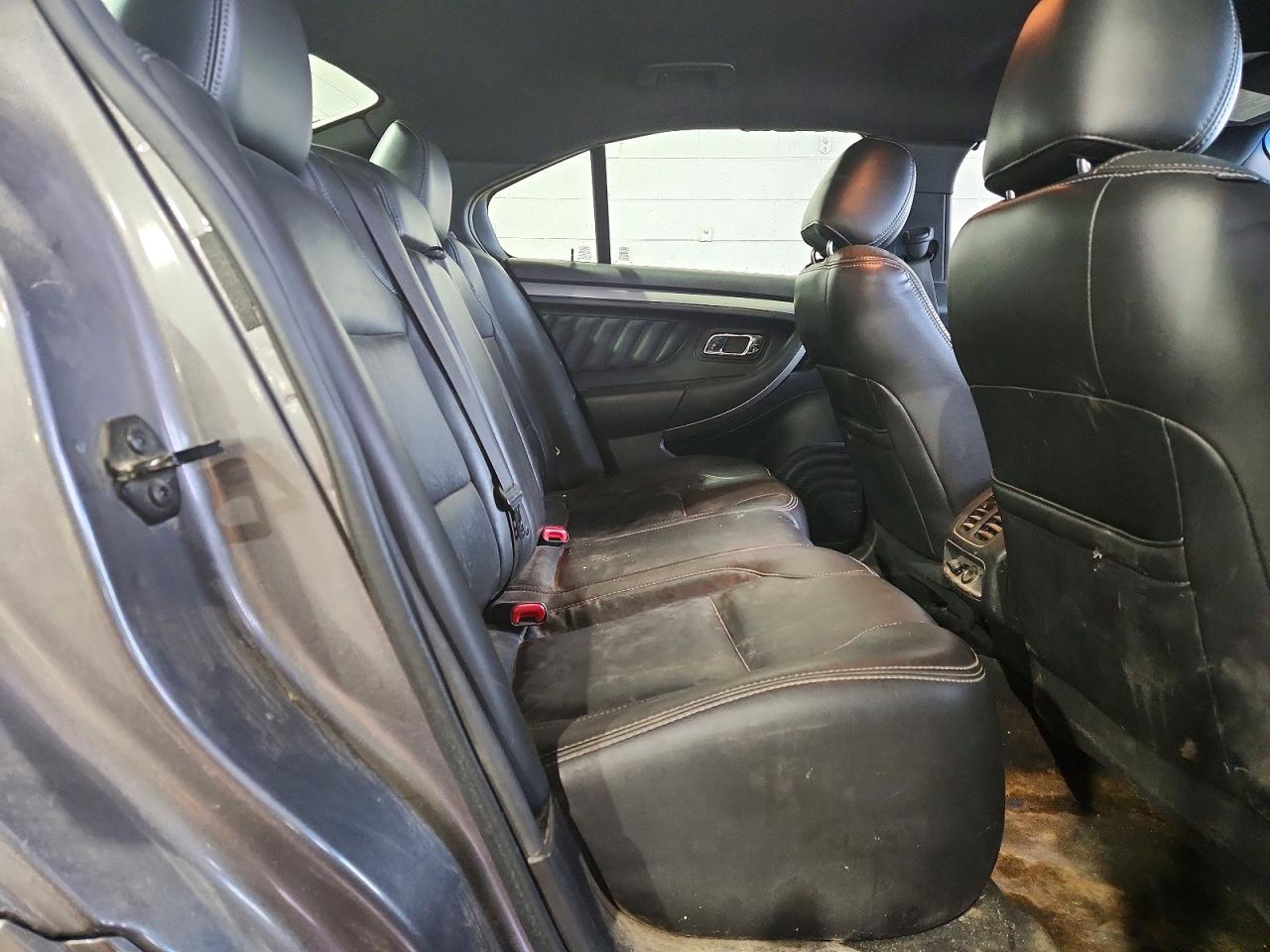 Ford Taurus Sel