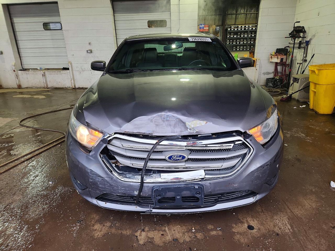 Ford Taurus Sel