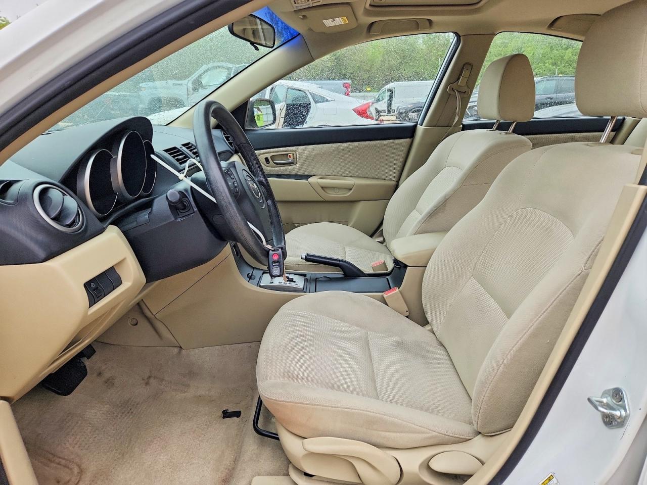Mazda 3 I