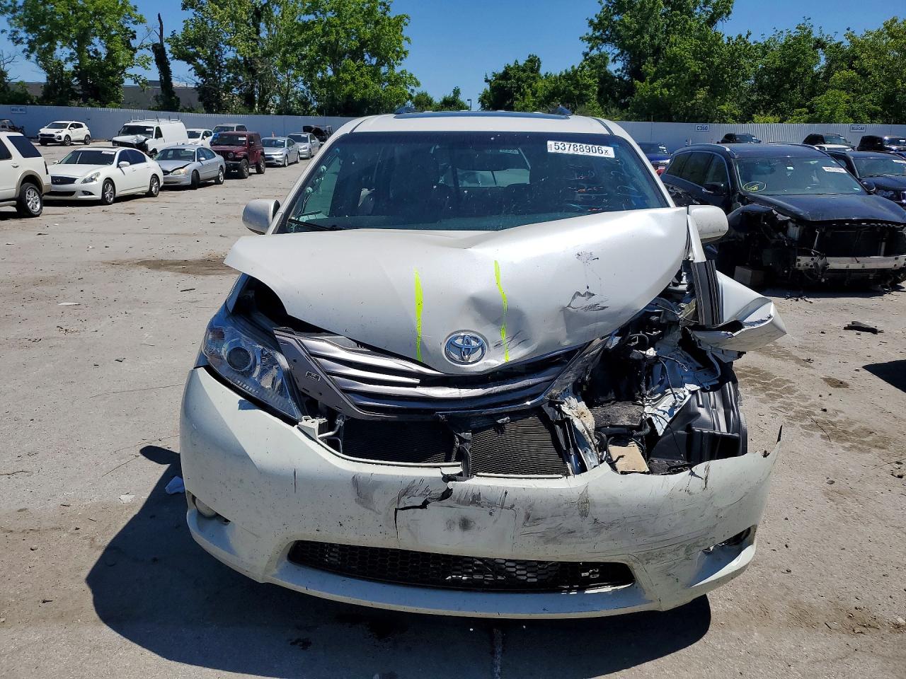 Toyota Sienna Xle 8-passenger