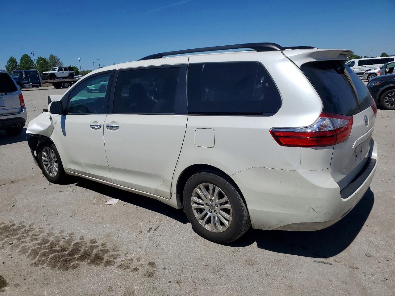 Toyota Sienna Xle 8-passenger