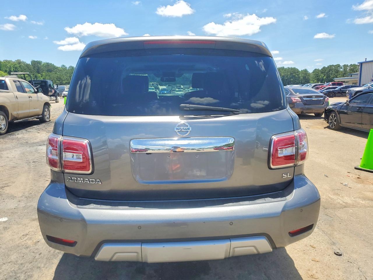 Nissan Armada Sl