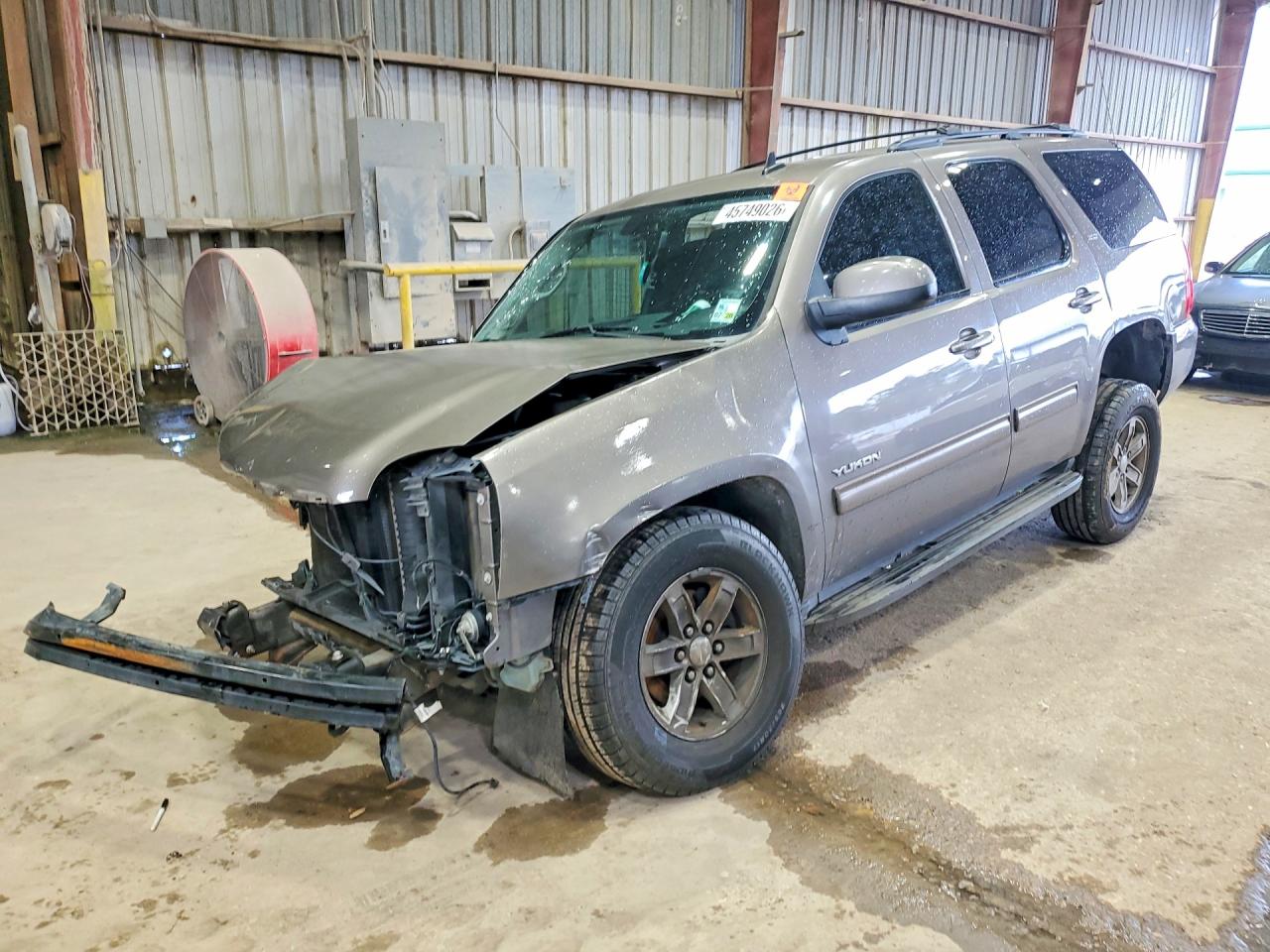 Salvage GMC Yukon Image