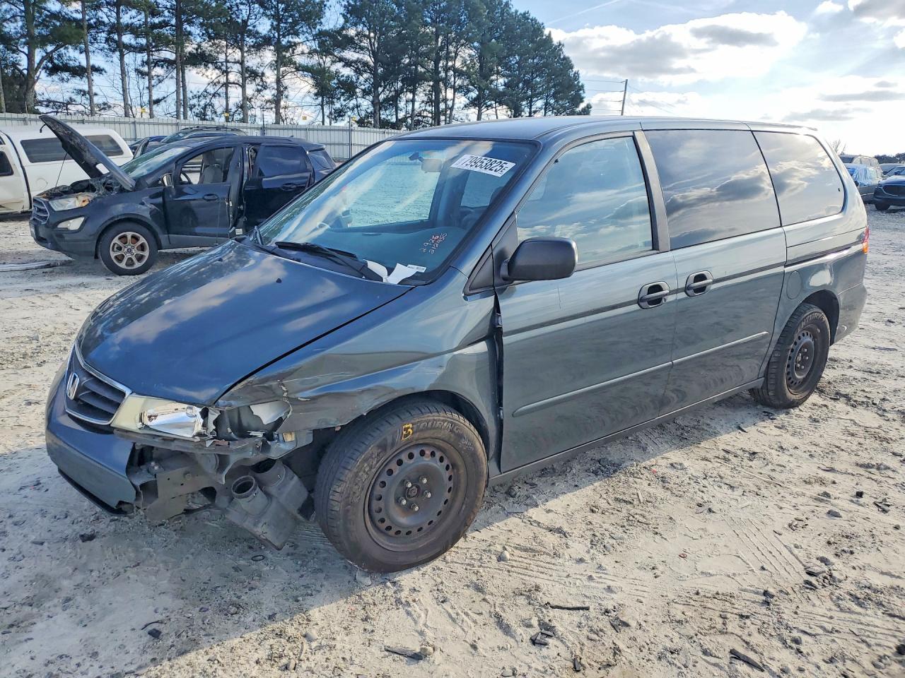 Salvage Honda Odyssey Image