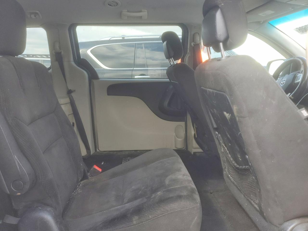 Dodge Caravan Sxt