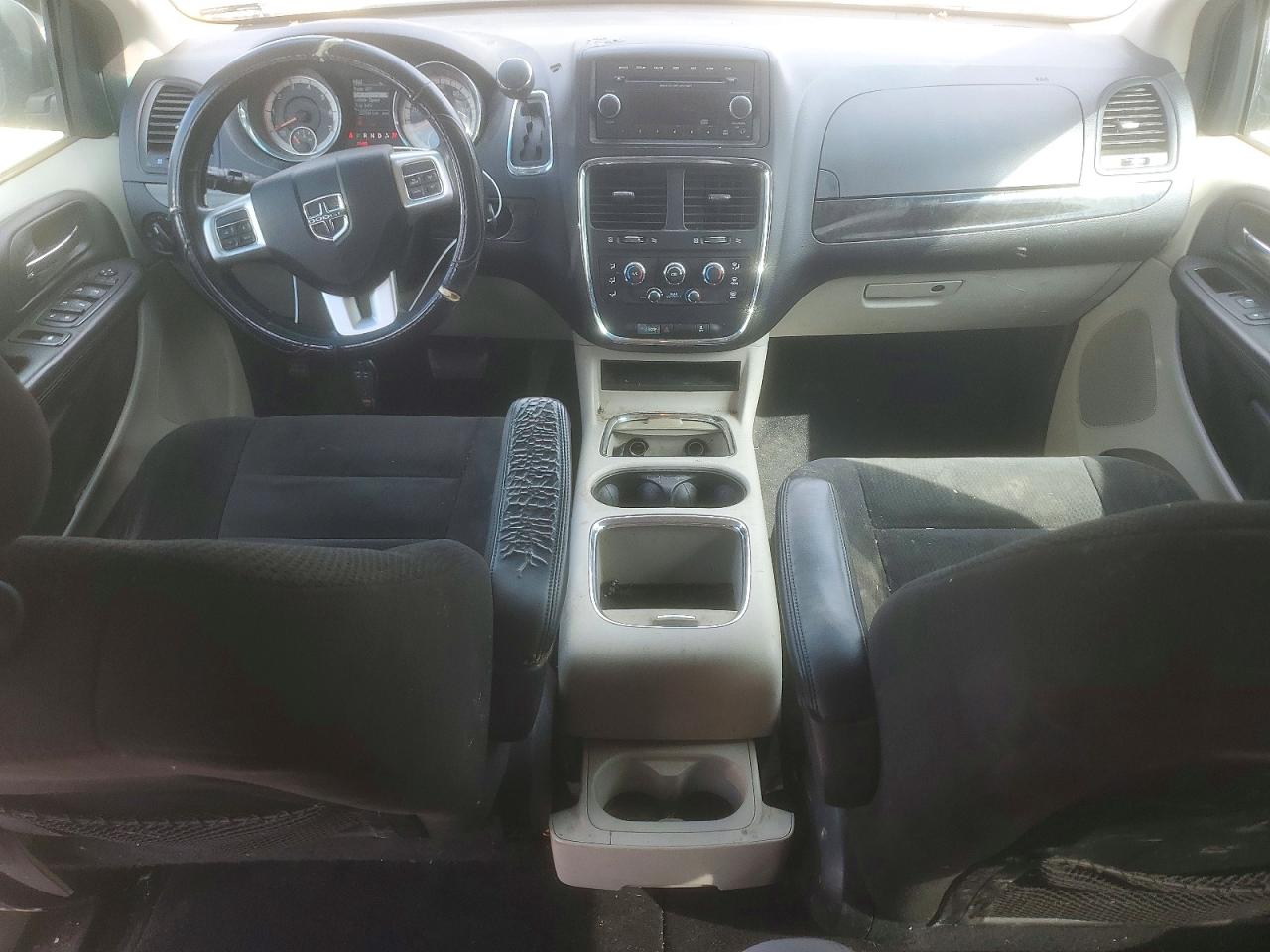 Dodge Caravan Sxt