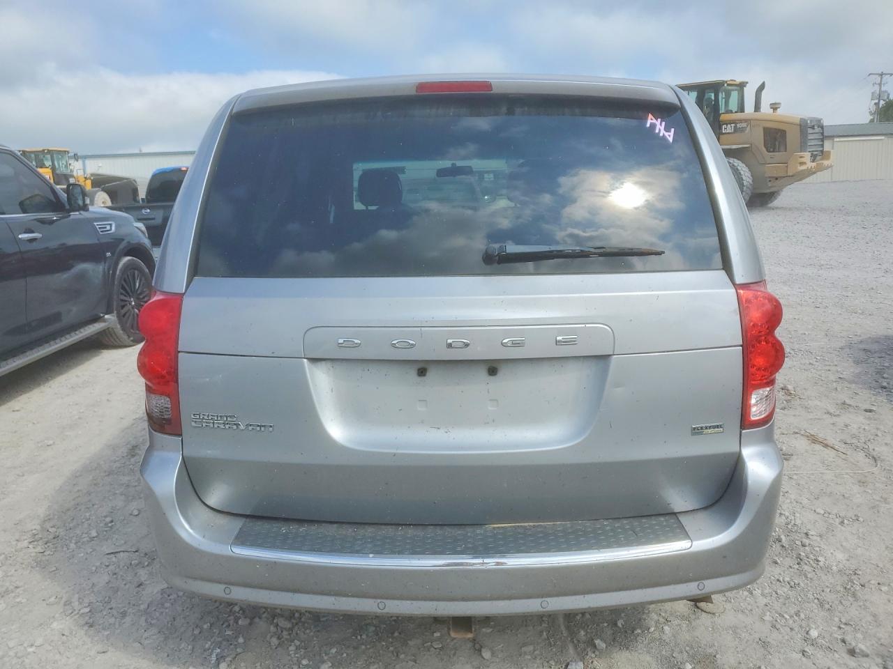 Dodge Caravan Sxt