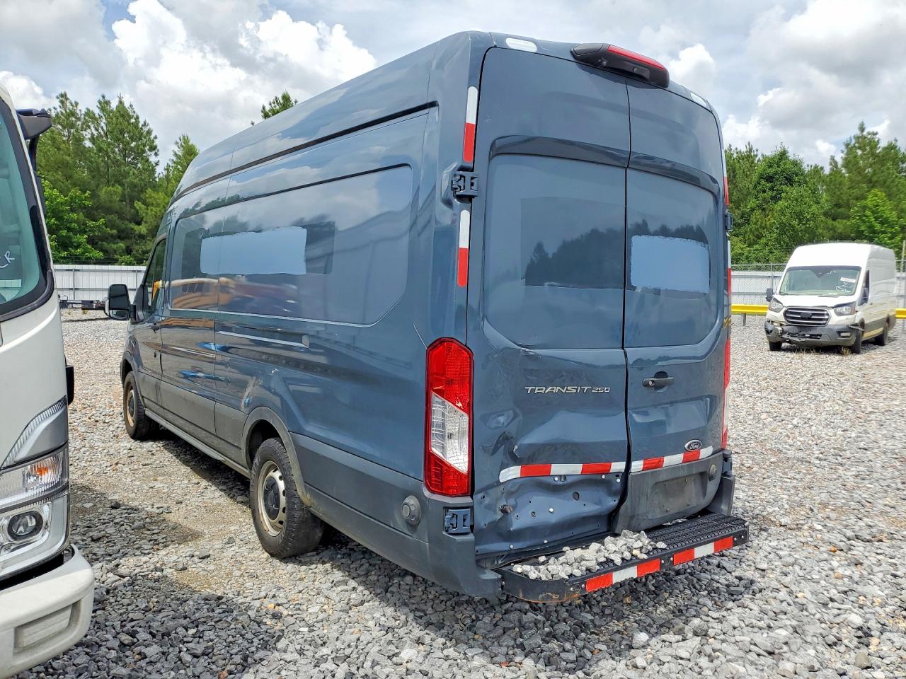 Ford Transit T-250