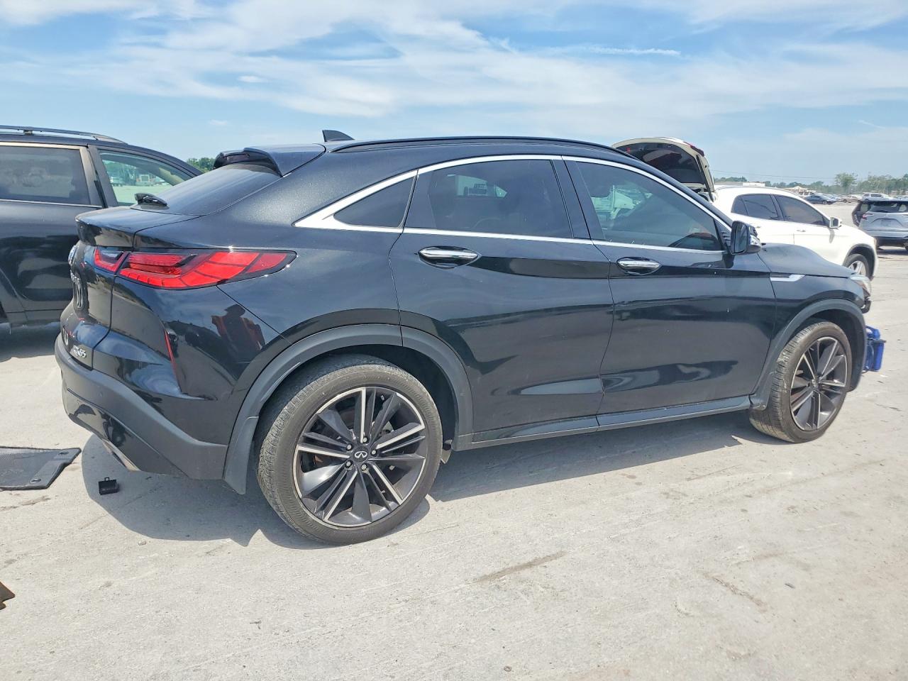 INFINITI Qx Luxe