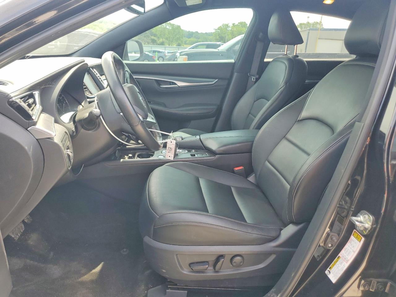 INFINITI Qx Luxe