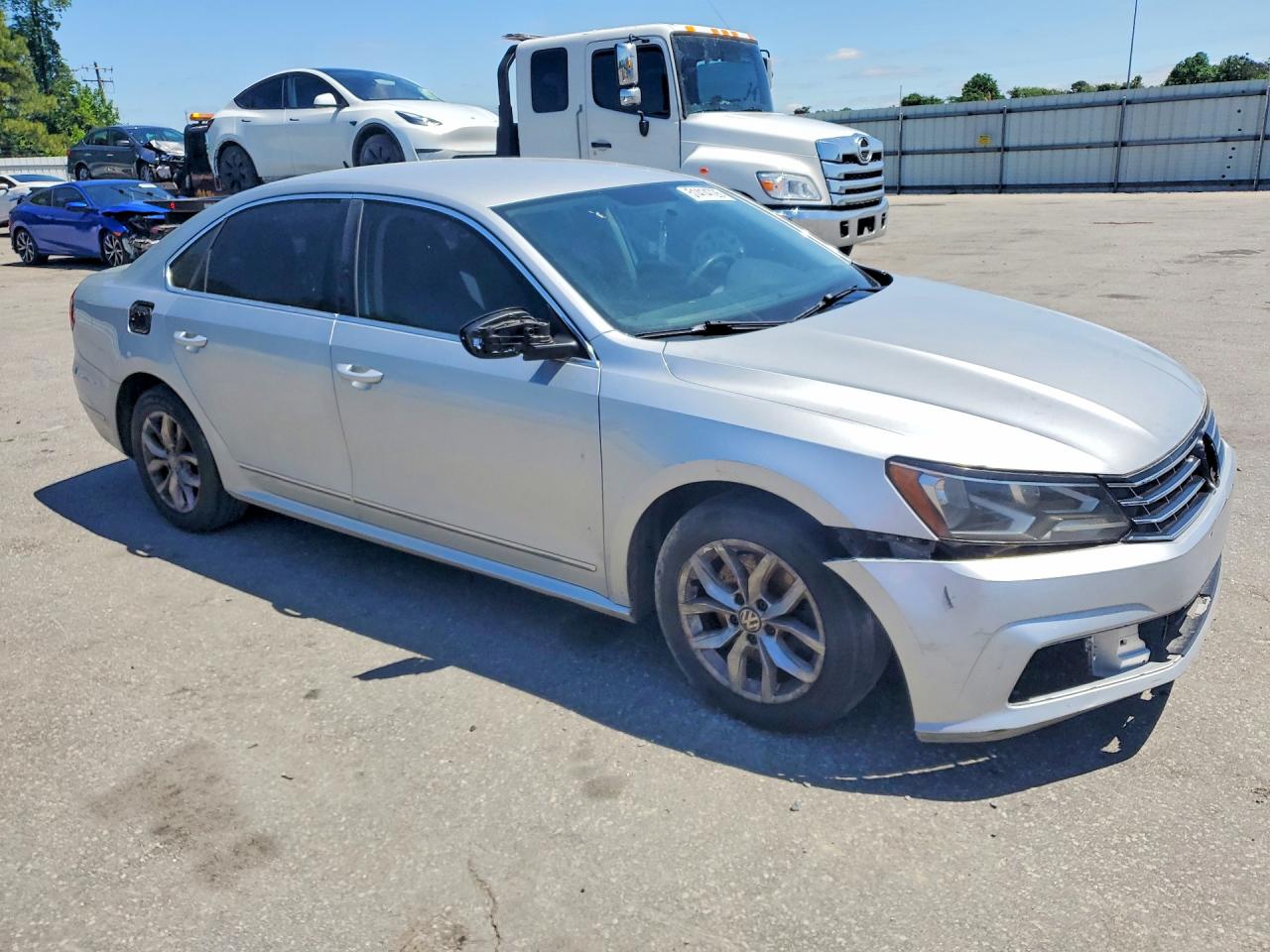 Volkswagen Passat S