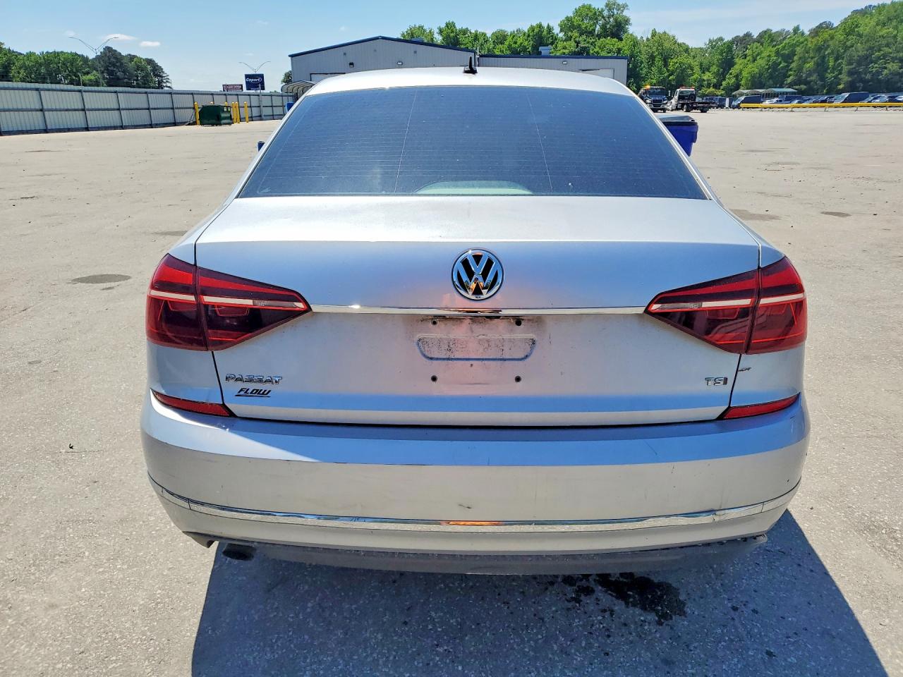 Volkswagen Passat S