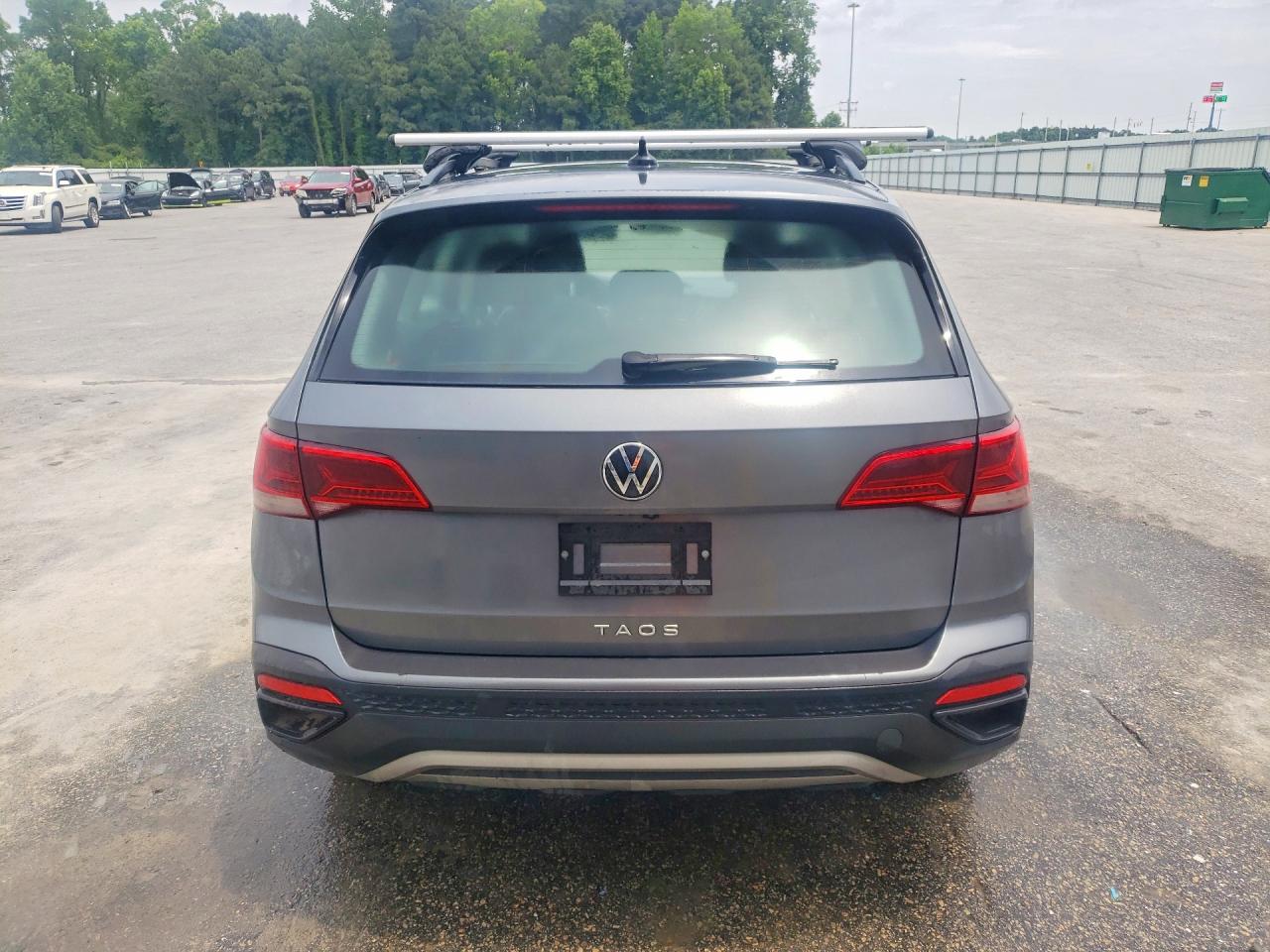 Volkswagen Taos S