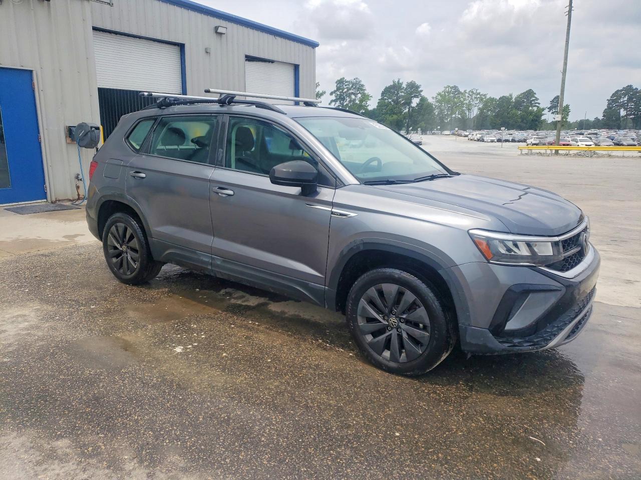 Volkswagen Taos S