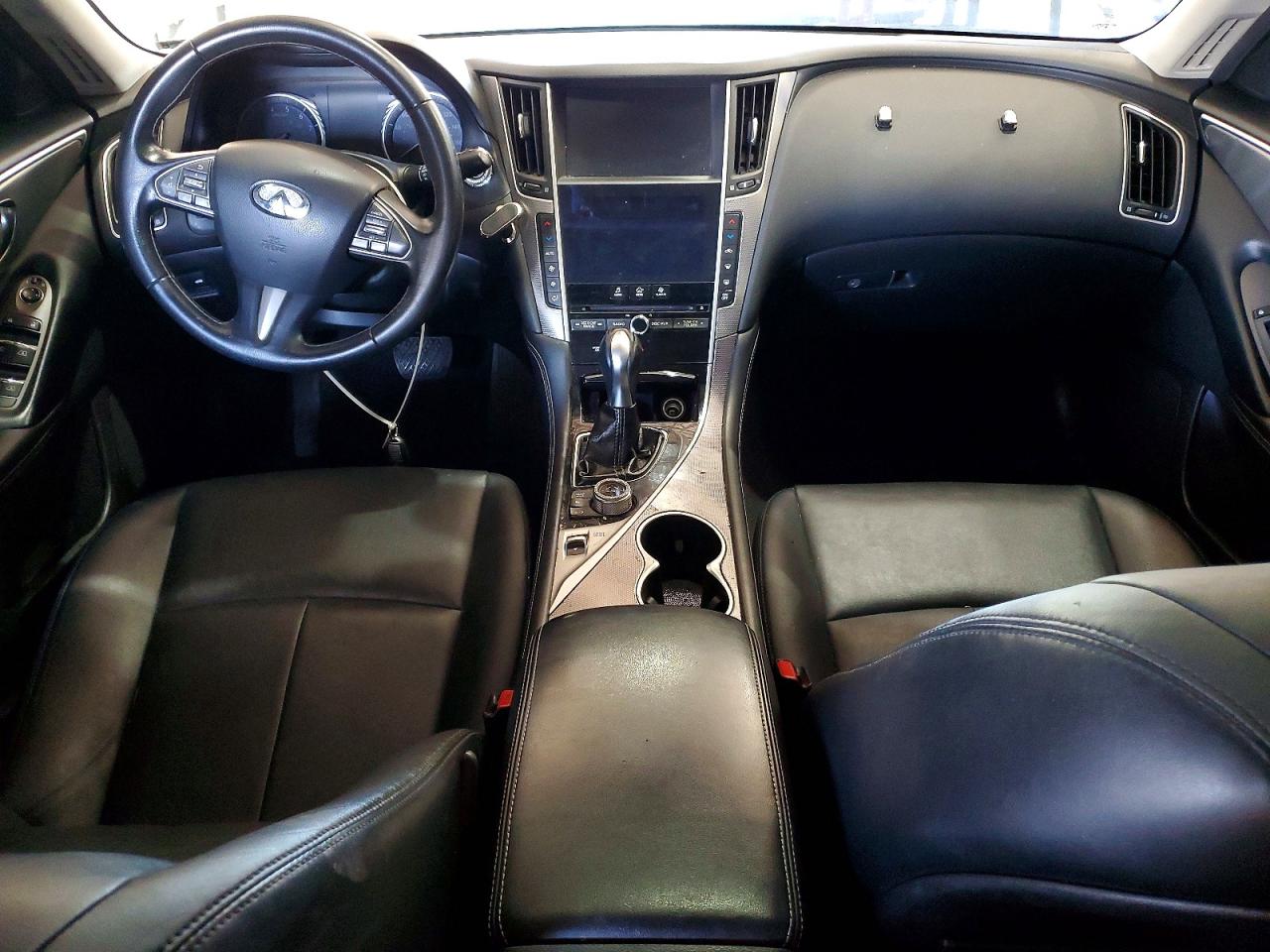 INFINITI Q50 3.0t Signature Edition