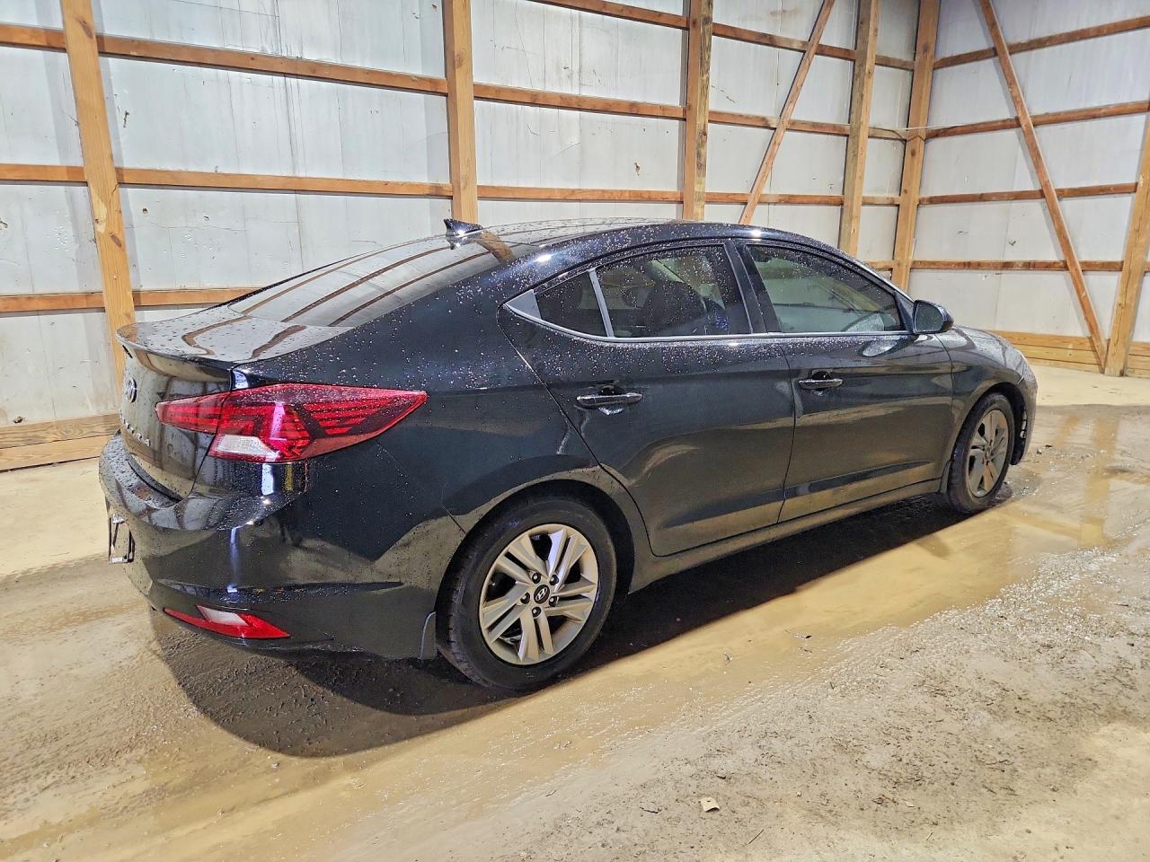 Hyundai ELANTRA Value Edition