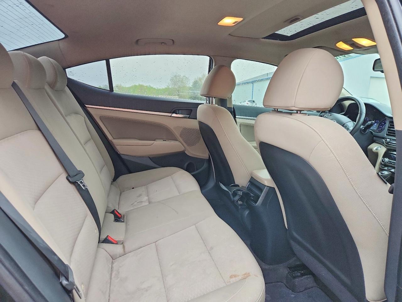 Hyundai ELANTRA Value Edition
