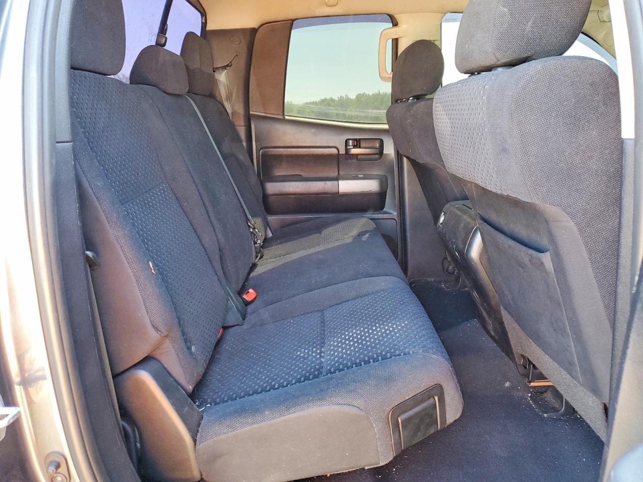 Toyota Tundra Double Cab Sr5