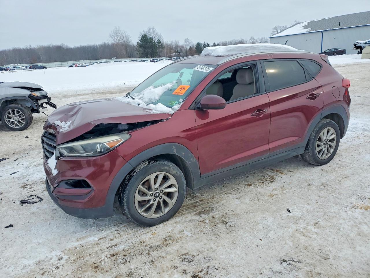 Salvage Hyundai TUCSON Image