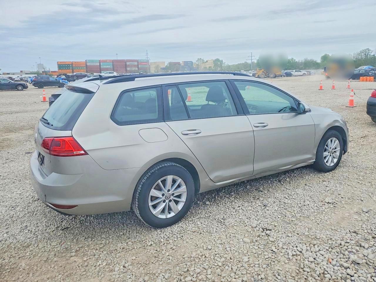 Volkswagen Golf S