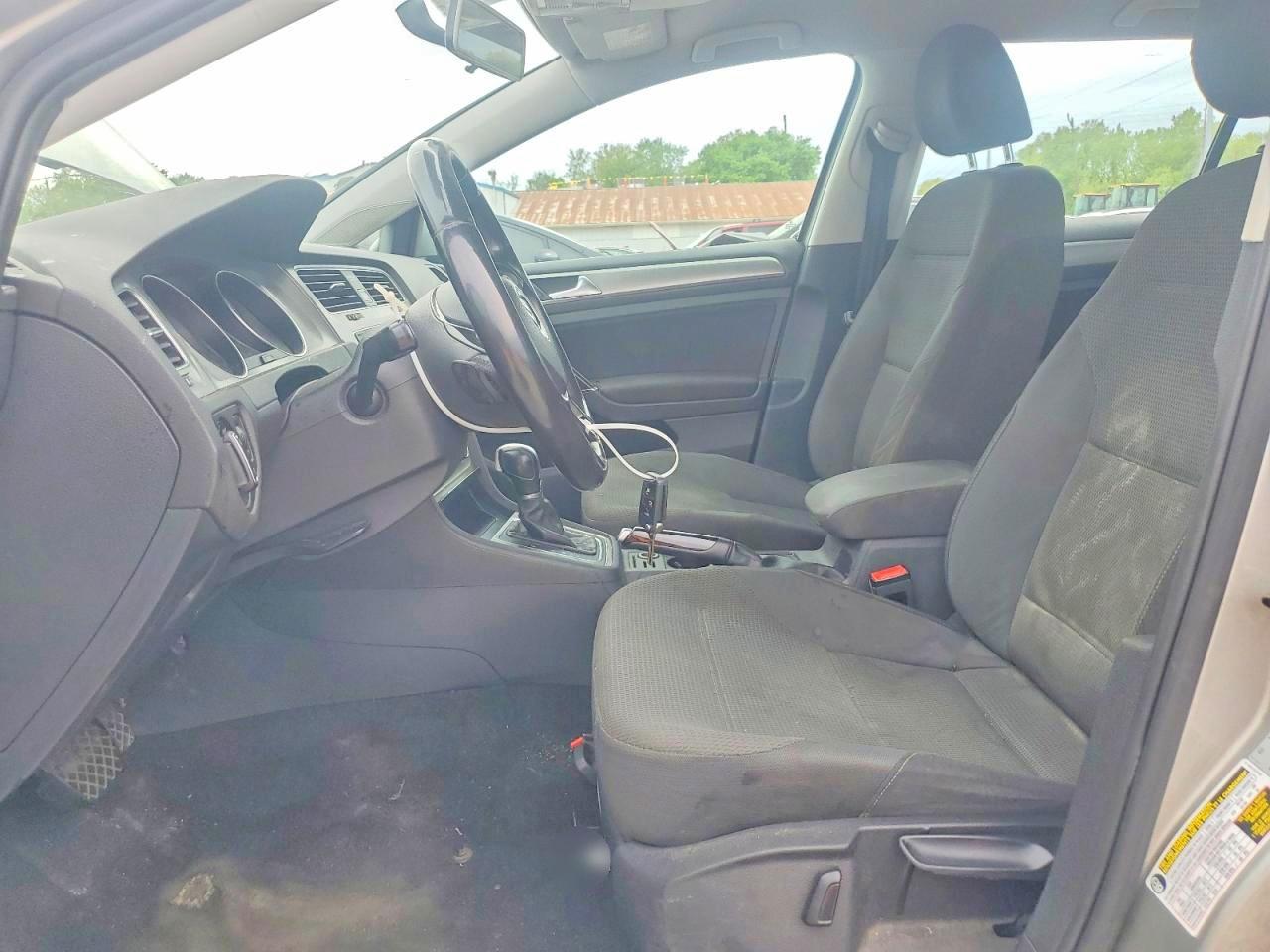 Volkswagen Golf S