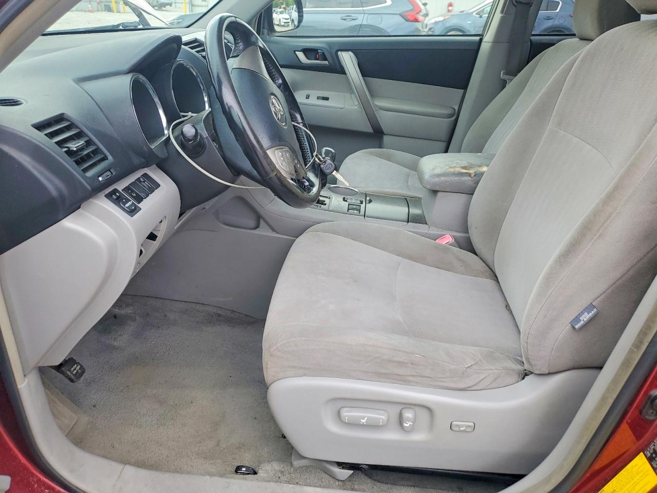 Toyota Highlander Sport