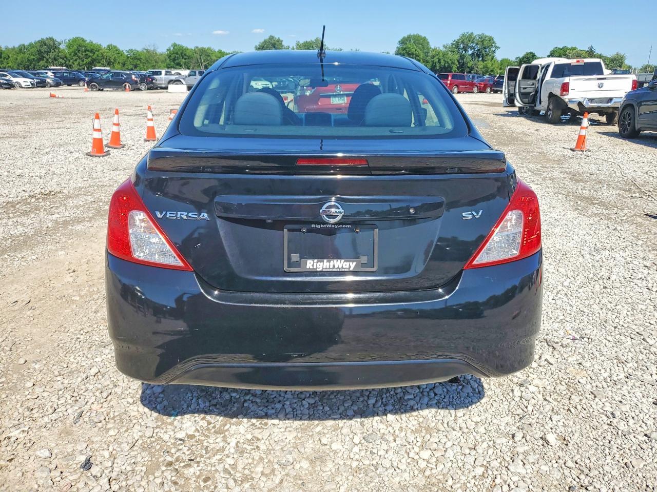Nissan Versa Sv
