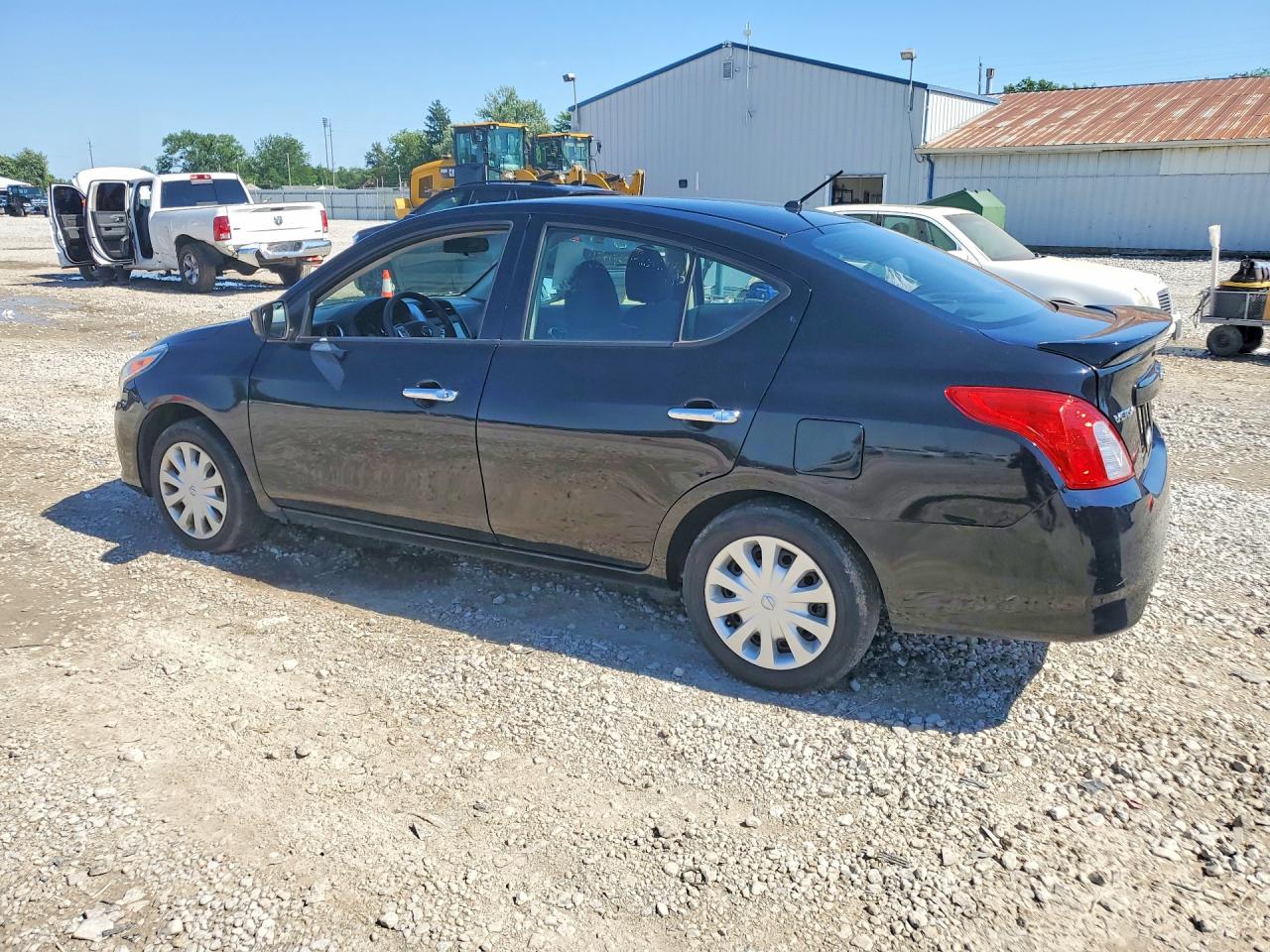 Nissan Versa Sv